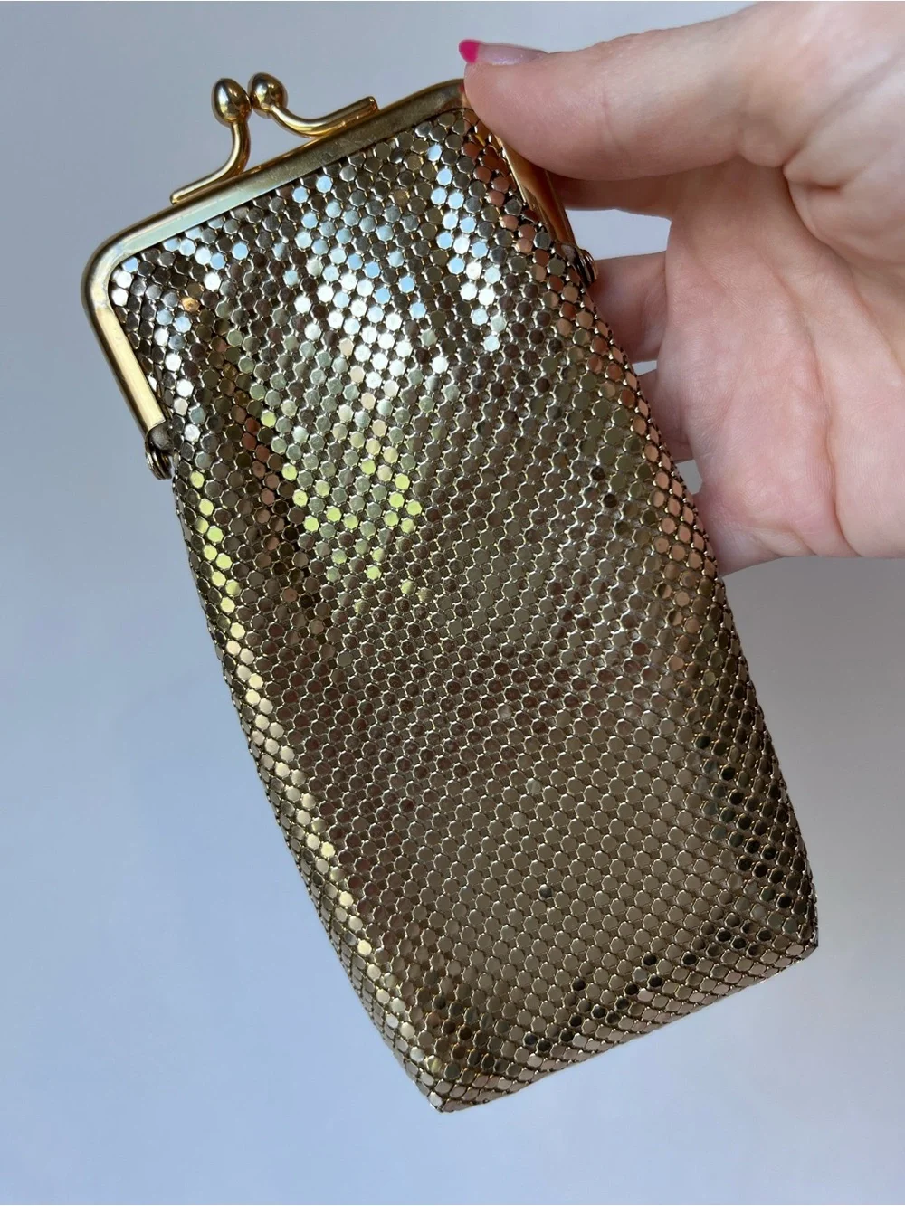 Vintage Whiting & Davis Gold Mesh Kisslock Coin Pouch Bag